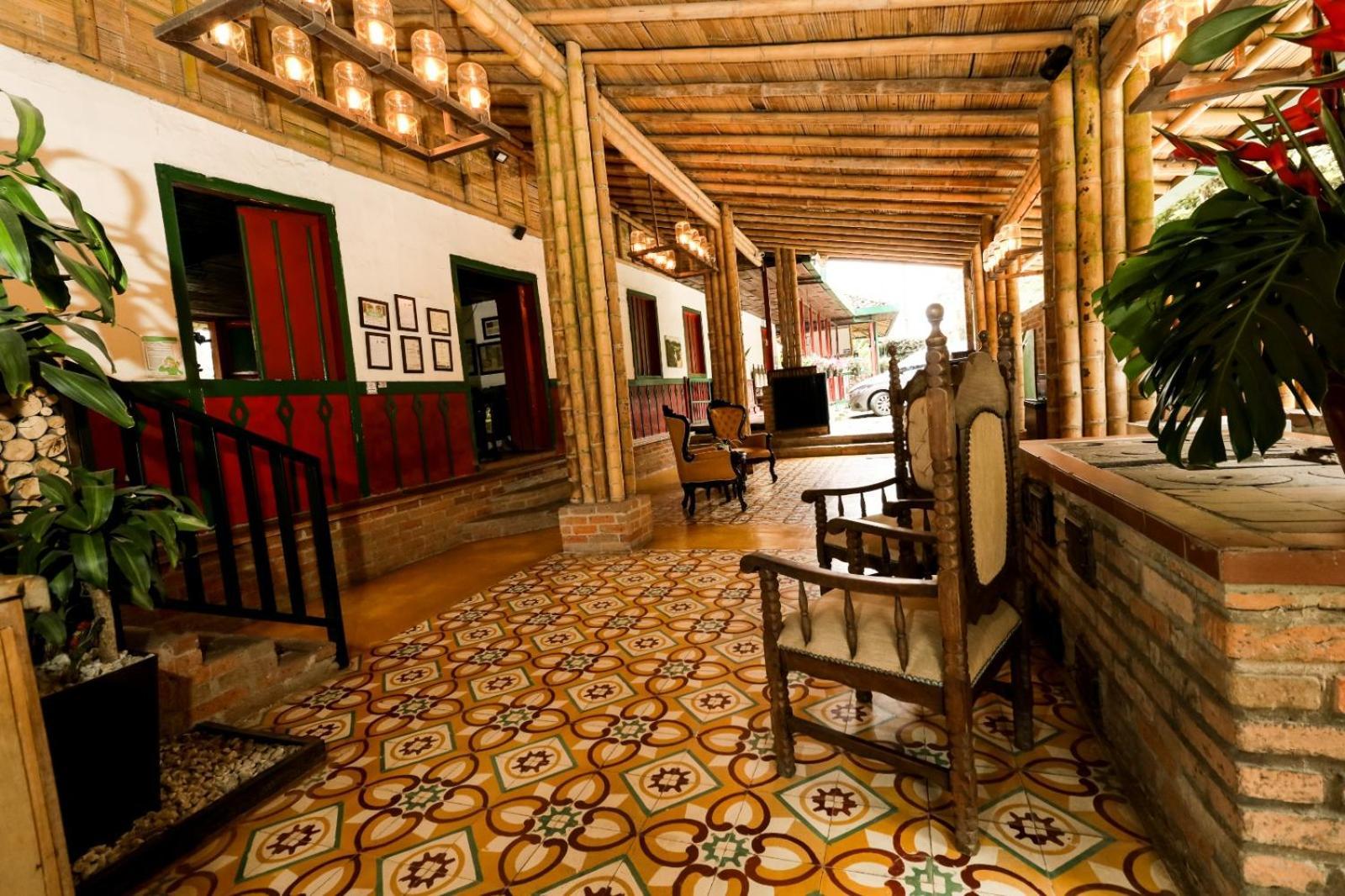 Hotel Vísperas Santa Rosa de Cabal Exteriör bild